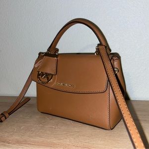 Mini ava Michael kors crossbody bag